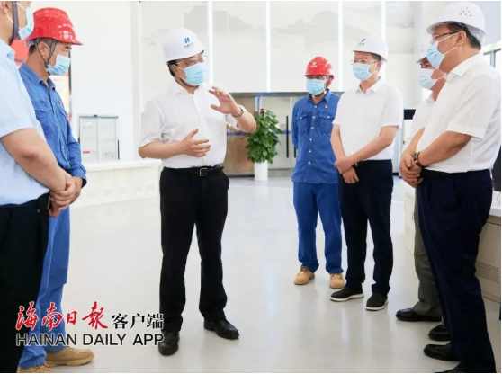 歡迎海南省省委常委，省委副書記，省長馮飛蒞臨馳大幕墻公司承接的洋浦華能幕墻項目視察